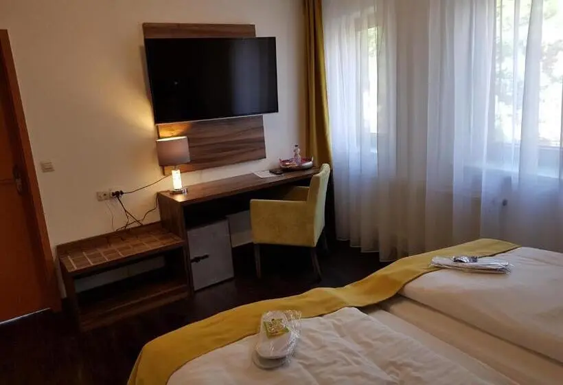 Suite with Terrace, Milin