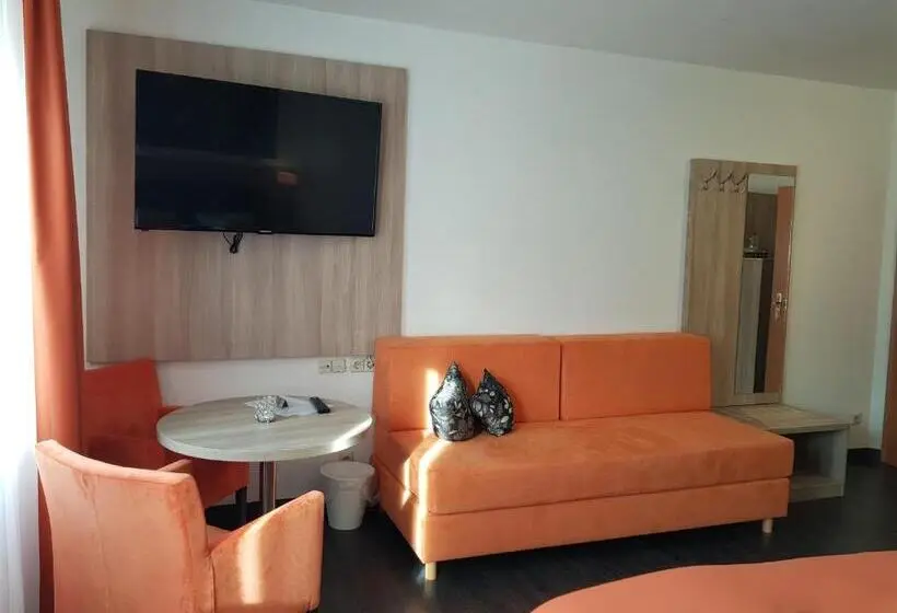 Comfort Kolmen Hengen Huone, Milin