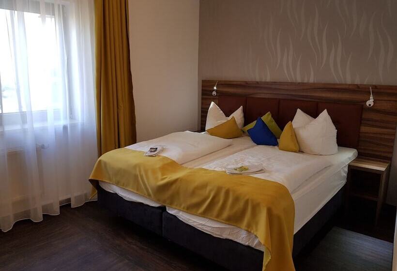 חדר סטנדרט יחיד, Milin