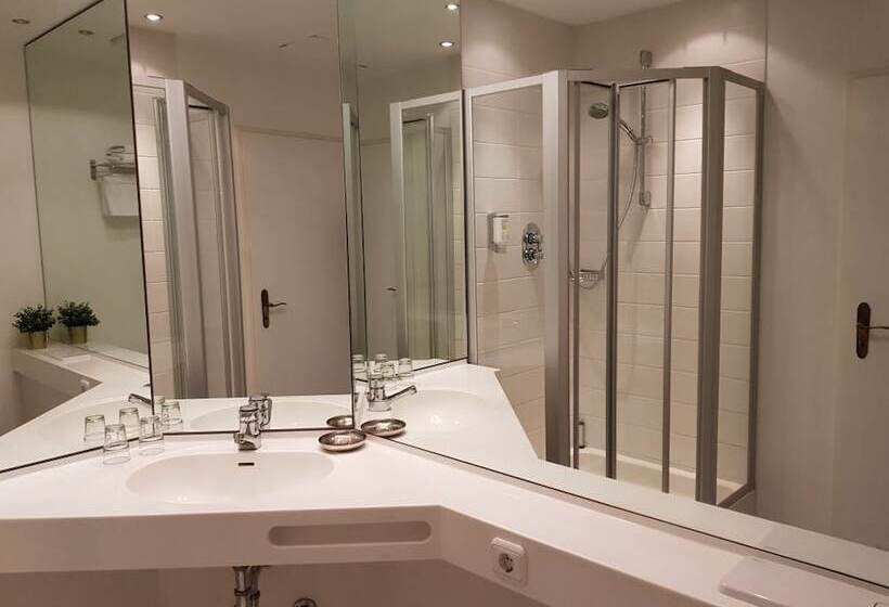 חדר סטנדרט יחיד, Milin