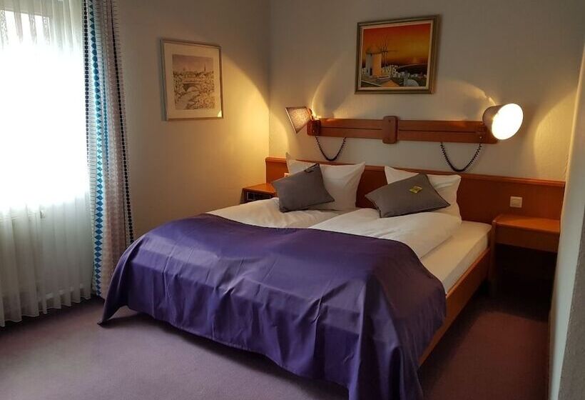 חדר סטנדרט, Milin