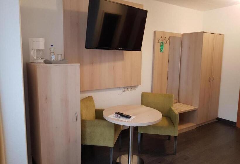 חדר סטנדרט, Milin