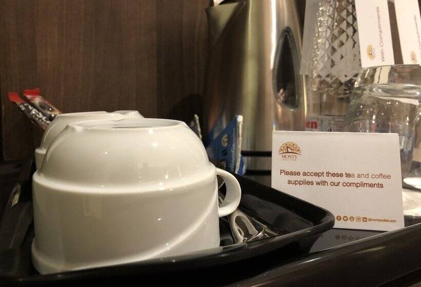 Executive Suite, Monty Suites & Golf