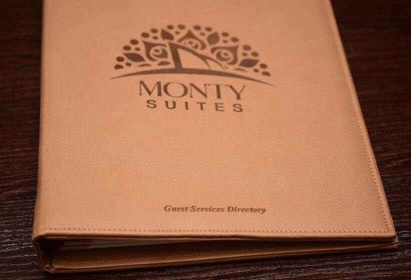 Deluxe Suite, Monty Suites & Golf