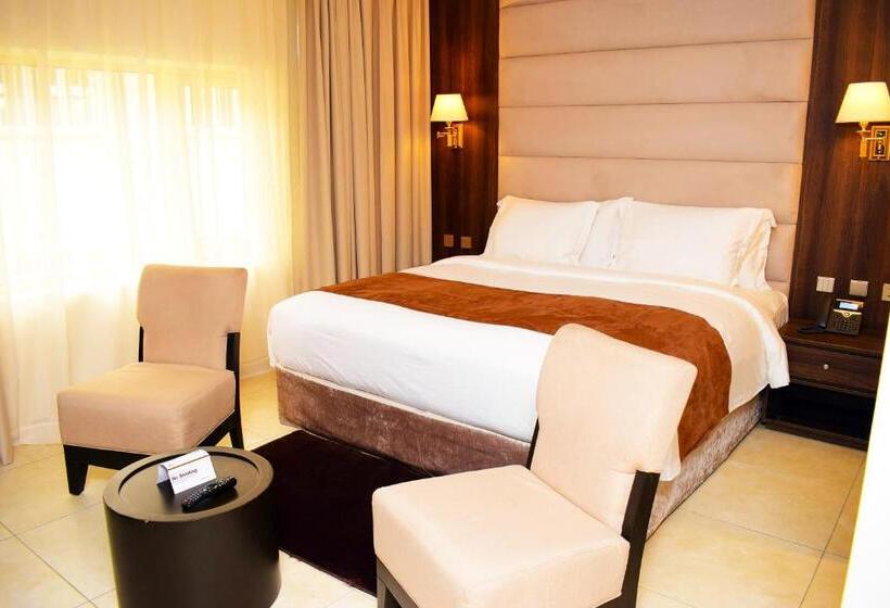 اتاق لوکس, Monty Suites & Golf