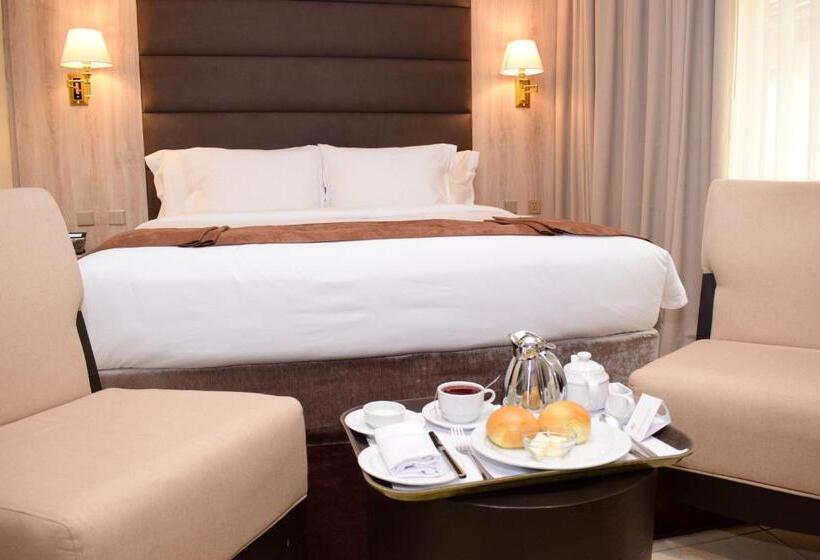 Deluxe Suite, Monty Suites & Golf