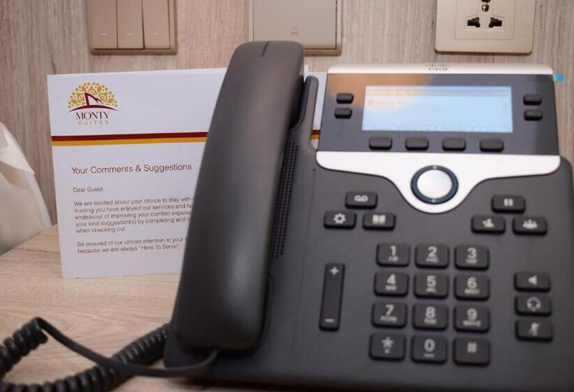 Executive Suite, Monty Suites & Golf