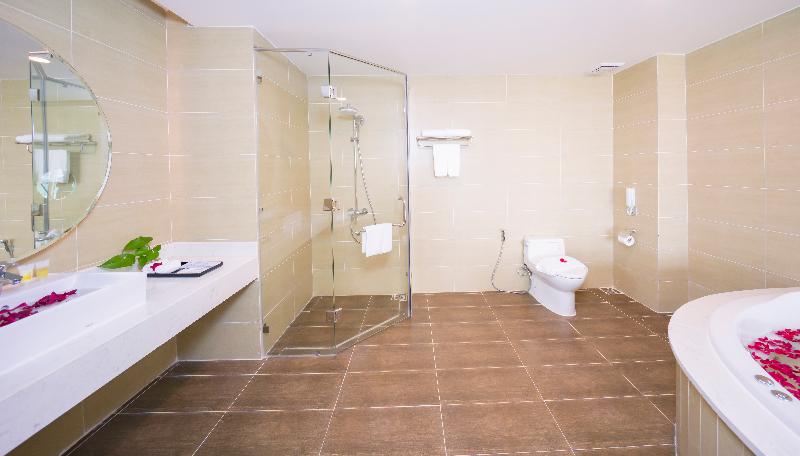 اتاق لوکس سه تخته, Muong Thanh Luxury Phu Quoc