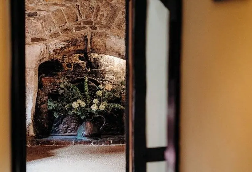 スイート, The Crown Inn