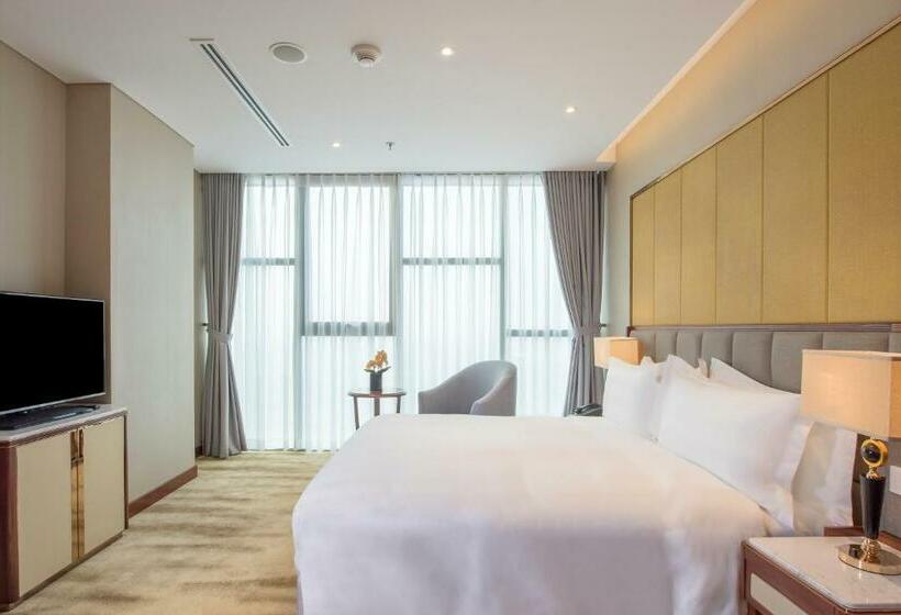 اتاق لوکس با تخت بزرگ, Wyndham Garden Hanoi