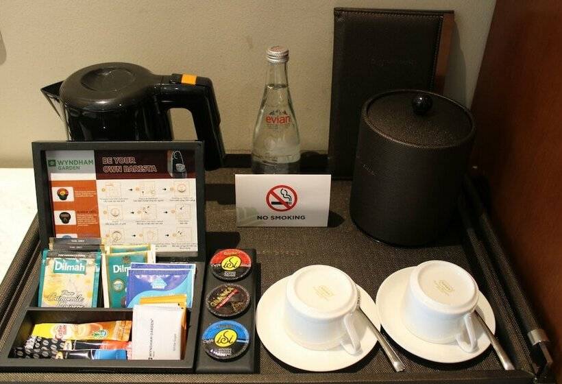 اتاق لوکس, Wyndham Garden Hanoi