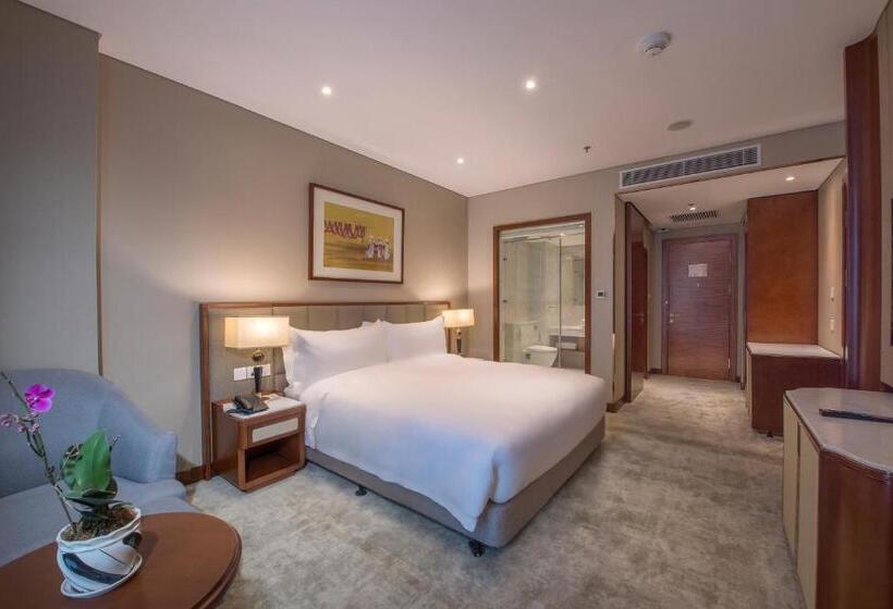 اتاق لوکس با تخت بزرگ, Wyndham Garden Hanoi