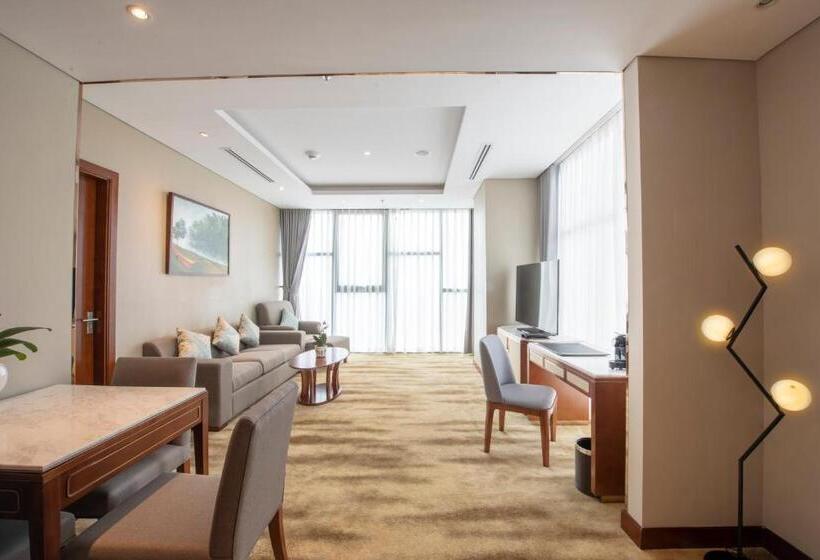 سوئیت جونیور با تخت بزرگ, Wyndham Garden Hanoi