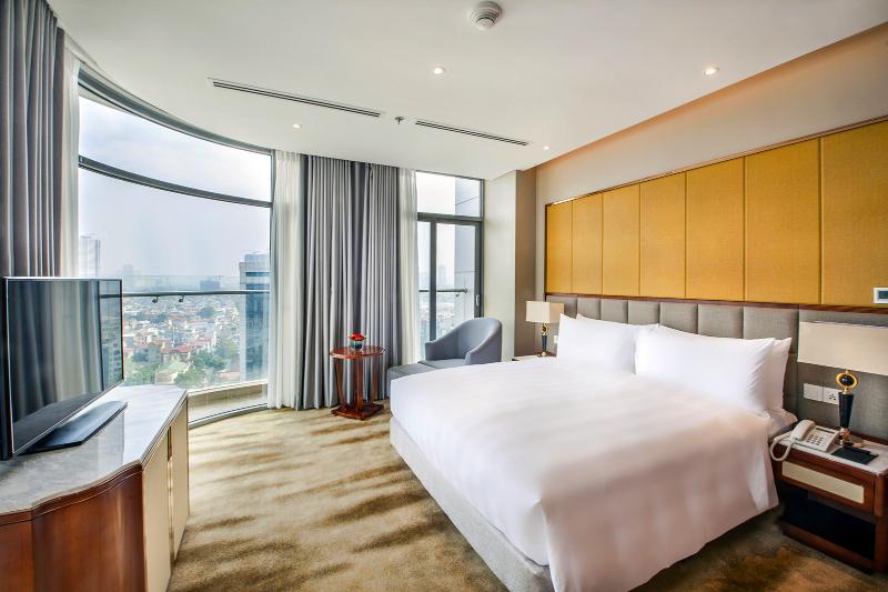Deluxe Suite King Bed, Wyndham Garden Hanoi