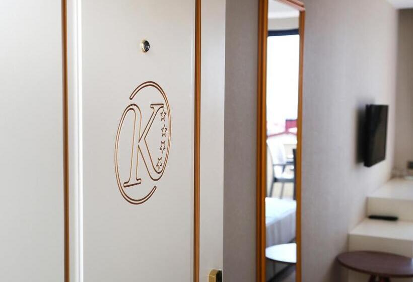 غرفة قياسية سرير كينج, Kubaliç