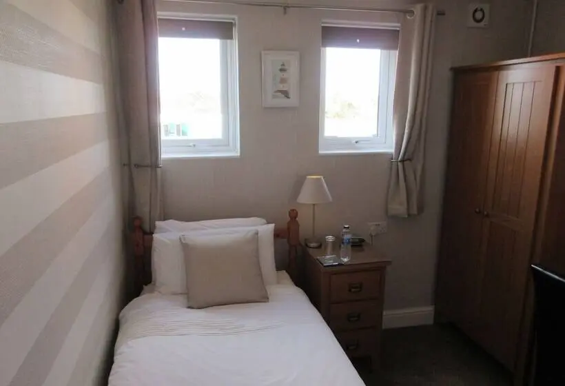 اتاق استاندارد یک نفره, Beaumont House