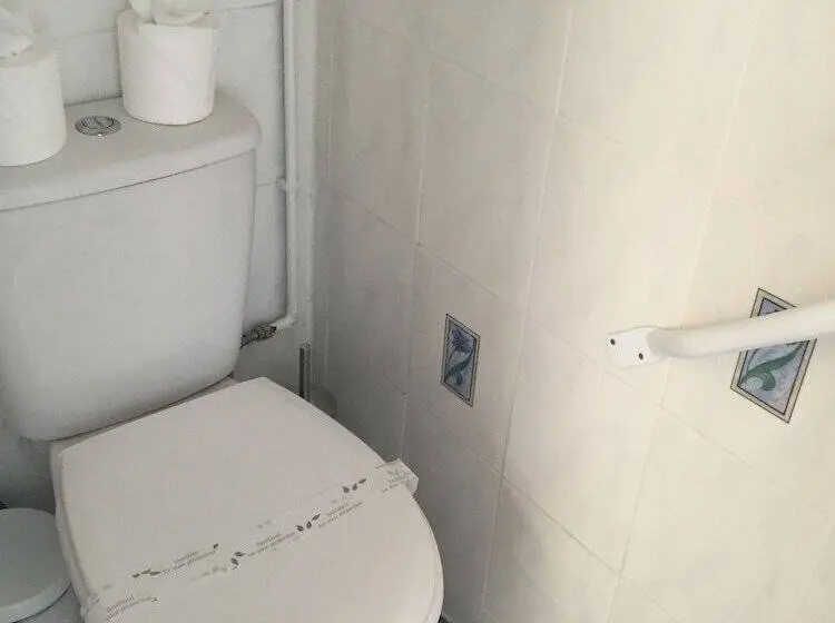 اتاق استاندارد در طبقه همکف, Beaumont House
