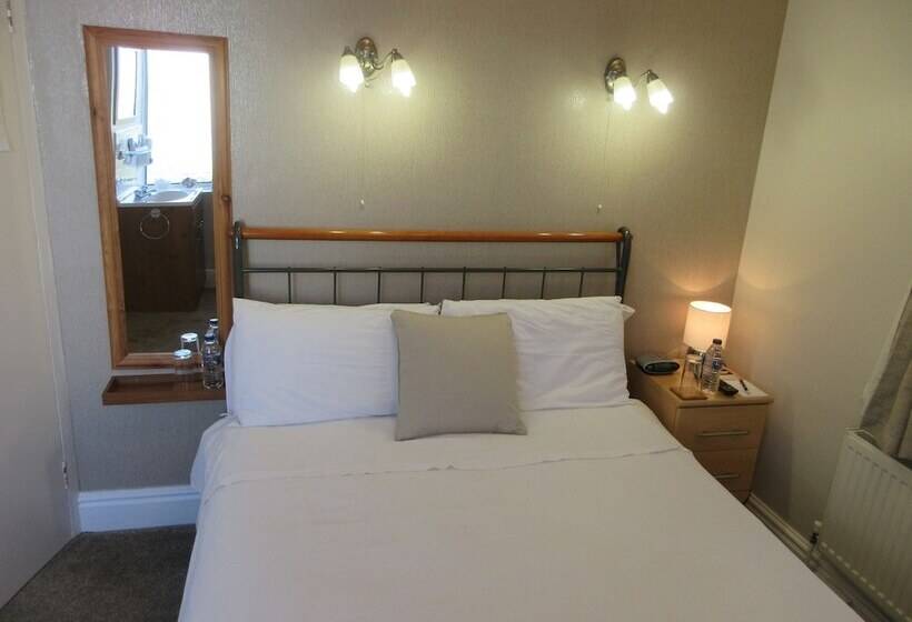 Стандартный Номер Нижний Этаж, Beaumont House