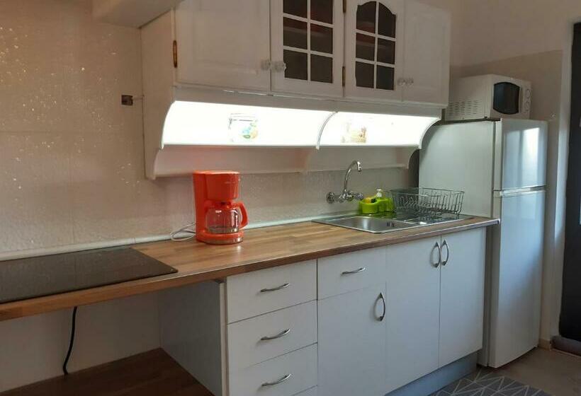 דירת חדר, Casa Rosa Montes