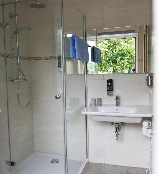 スタンダード４人部屋, Gasthof Zum Ochsen