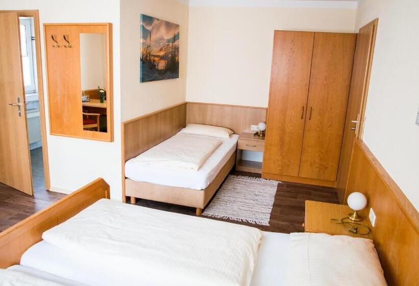 スタンダードトリプルルーム, Gasthof Zum Ochsen