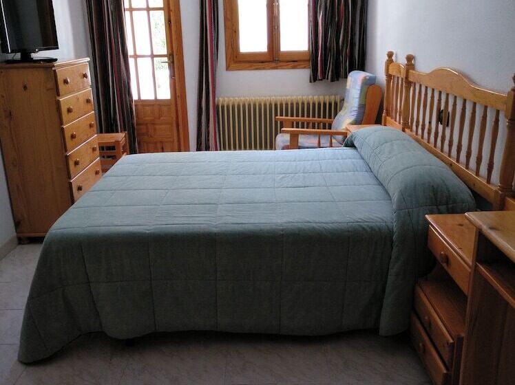 スタンダードルーム, Pensión Rural Arroyo La Teja