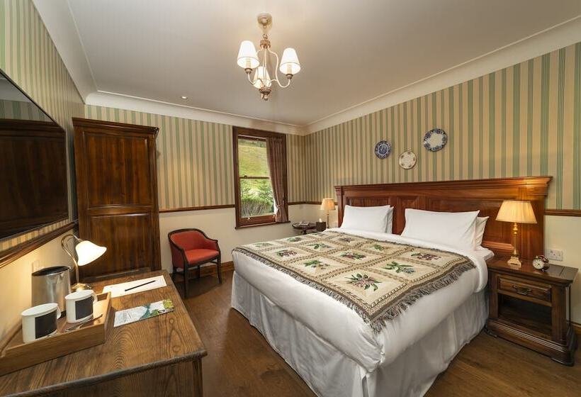 Номер Стандарт, The Whispering Pine Lodge