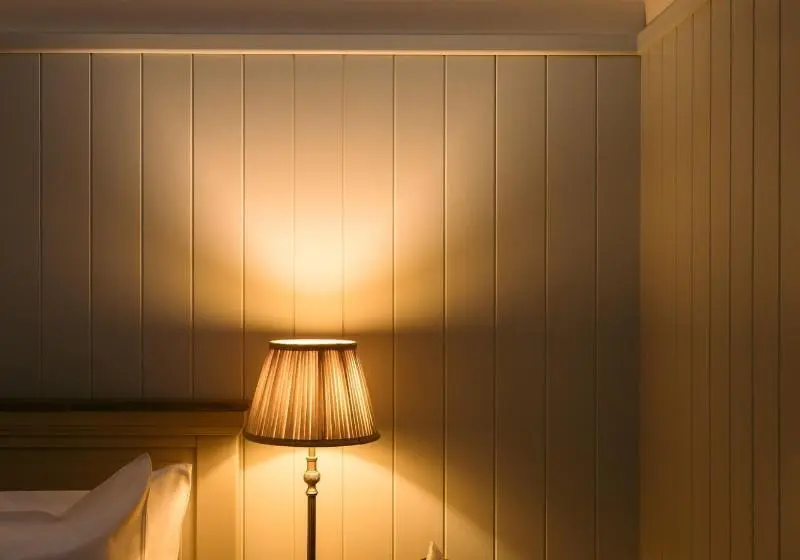 スタンダードルーム, The Whispering Pine Lodge