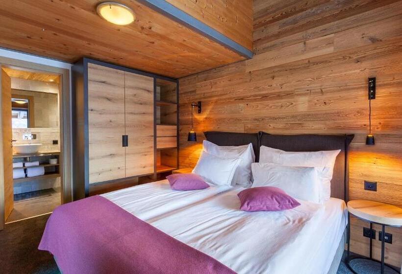 Chambre Supérieure, 22 Summits Apartments