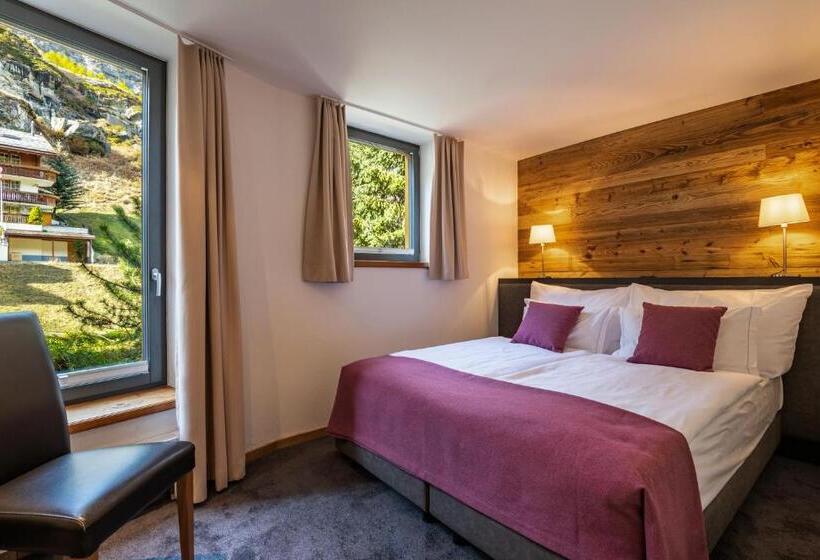 Escritório Superior, 22 Summits Apartments
