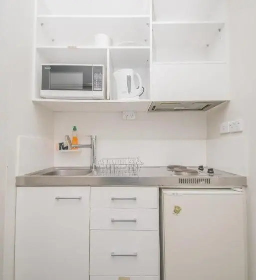 آپارتمان 3 خوابه, Columbia Apartments