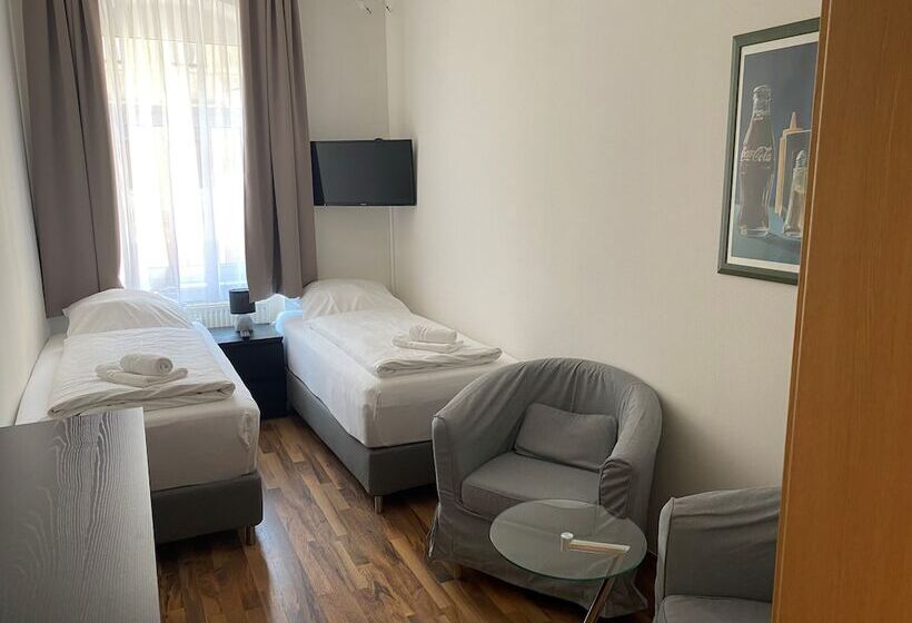 Номер Стандарт, An Der Porzellan Manufaktur Pension