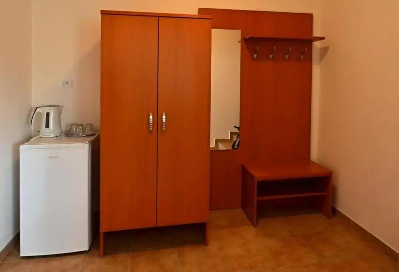 اتاق استاندارد سه تخته با بالکن, Apartmany Broma