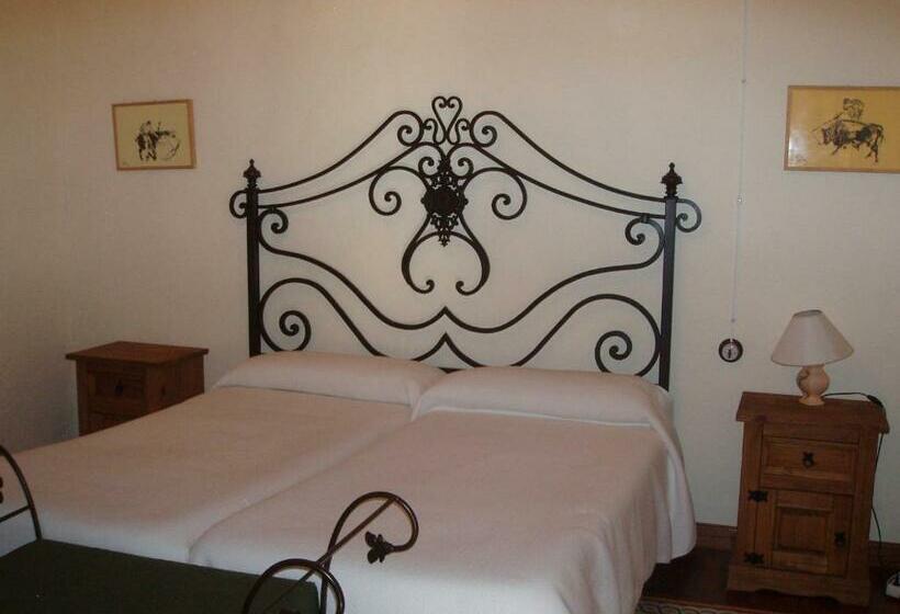 Номер Стандарт, Cortijo Los Monteros