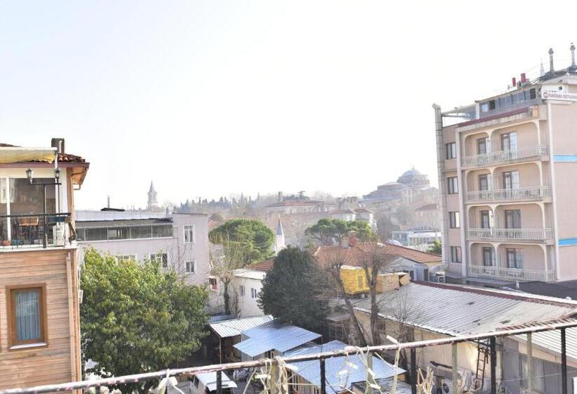 اتاق خانوادگی, Han