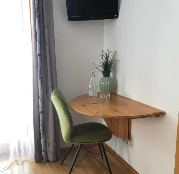 Standard-huone Terassi, Haus Annabelle