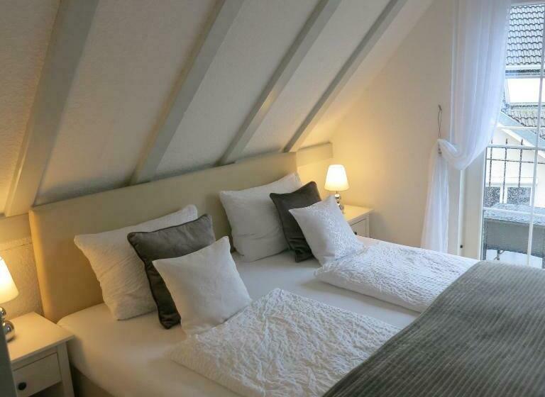 اتاق استاندارد, Haus Von Hoegen