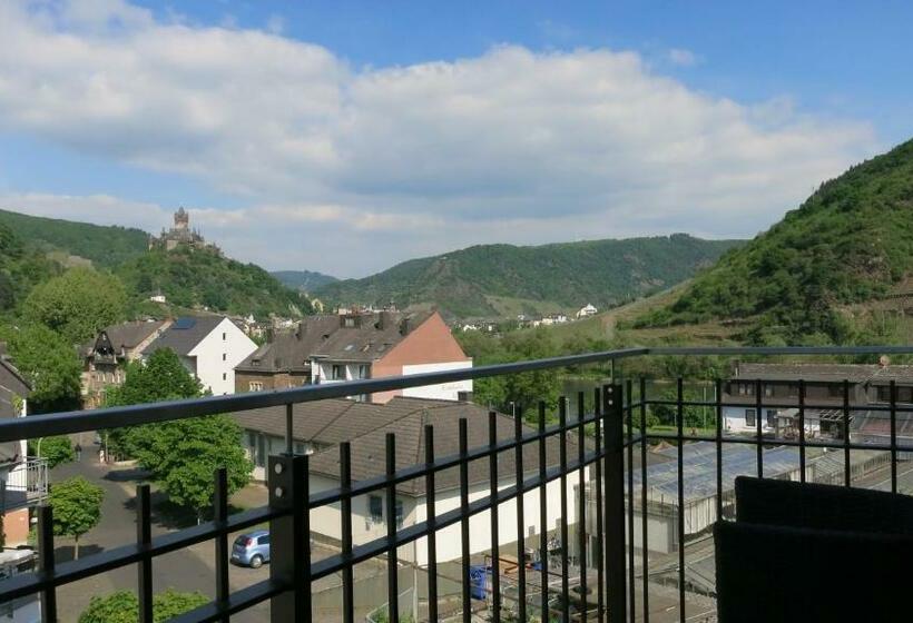 اتاق استاندارد, Haus Von Hoegen