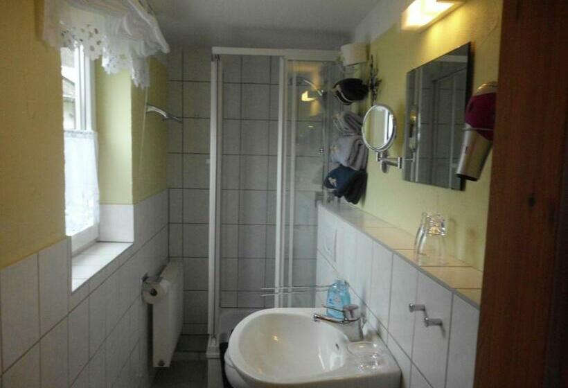 Номер Стандарт, Hildfelder Stübchen