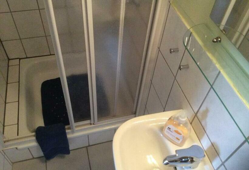 Номер Стандарт, Hildfelder Stübchen