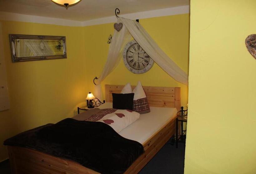 Номер Стандарт Индивидуальный, Hildfelder Stübchen