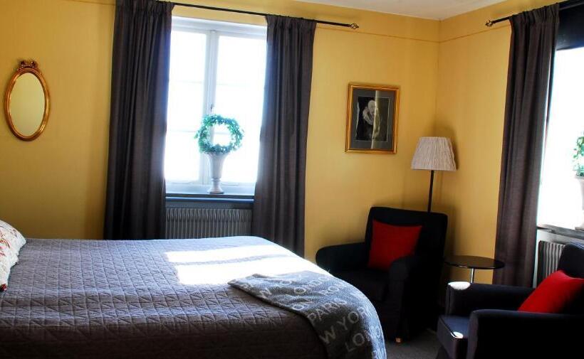 Quarto Estandar Vista Lago, L Laurentius