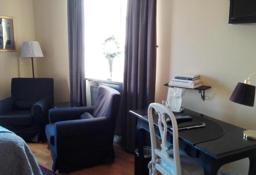 חדר סטנדרט נוף לאגם, L Laurentius