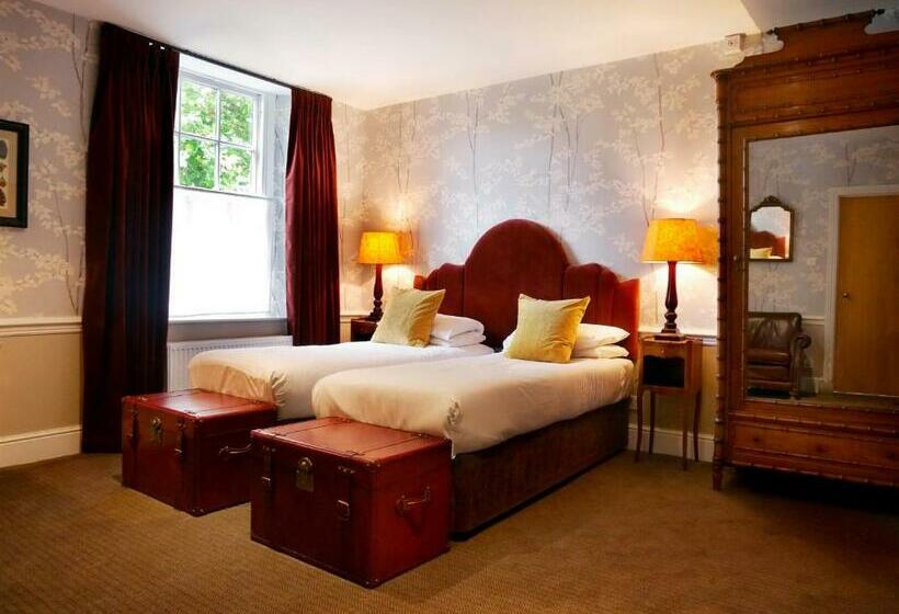 غرفة قياسية, The Fleece