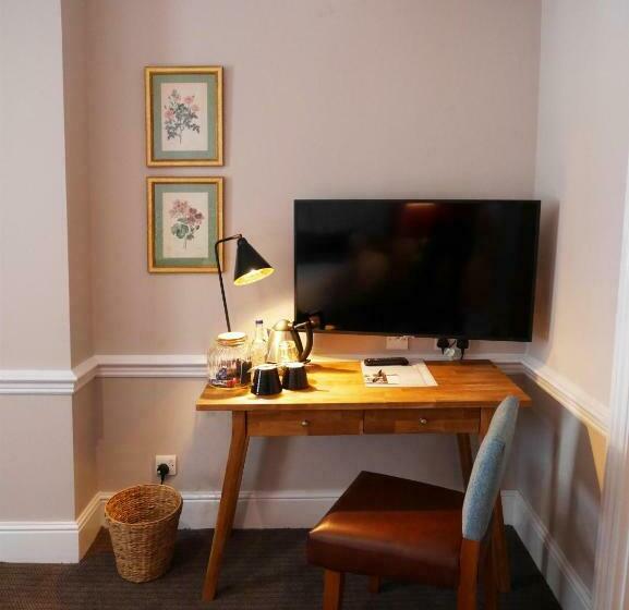 غرفة قياسية, The Fleece