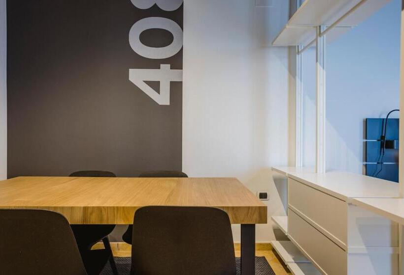 Standaard Studio, Residence 9 Line