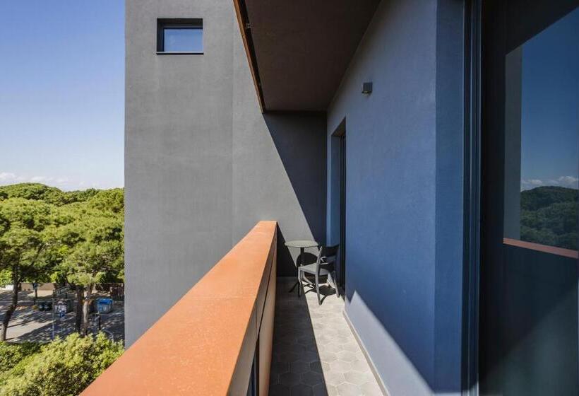 إستوديو قياسى, Residence 9 Line