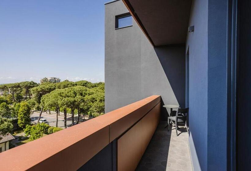 إستوديو قياسى, Residence 9 Line