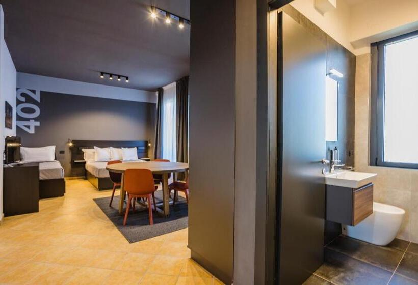 إستوديو قياسى, Residence 9 Line