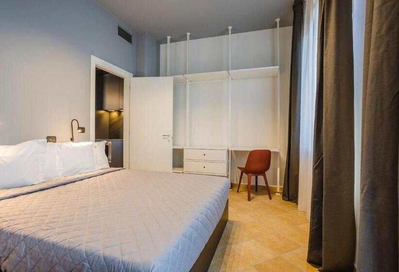 شقة غرفة واحدة, Residence 9 Line